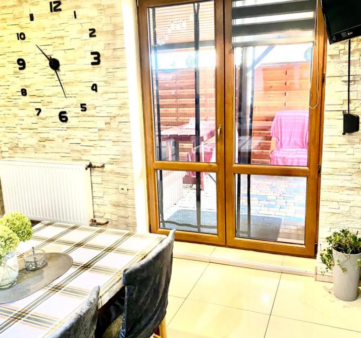 94e853af-5785-498f-8cb0-21e7b70f695f