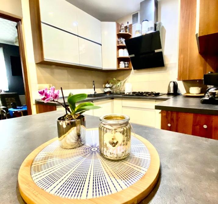 ea144b23-6b6f-4440-86a4-6611a57cfce3